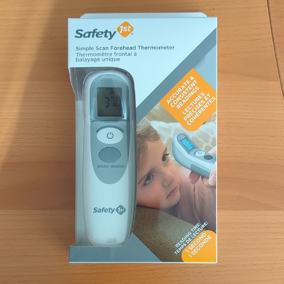 NEW Safety 1st Forehead Thermometer - Picture 5 of 5